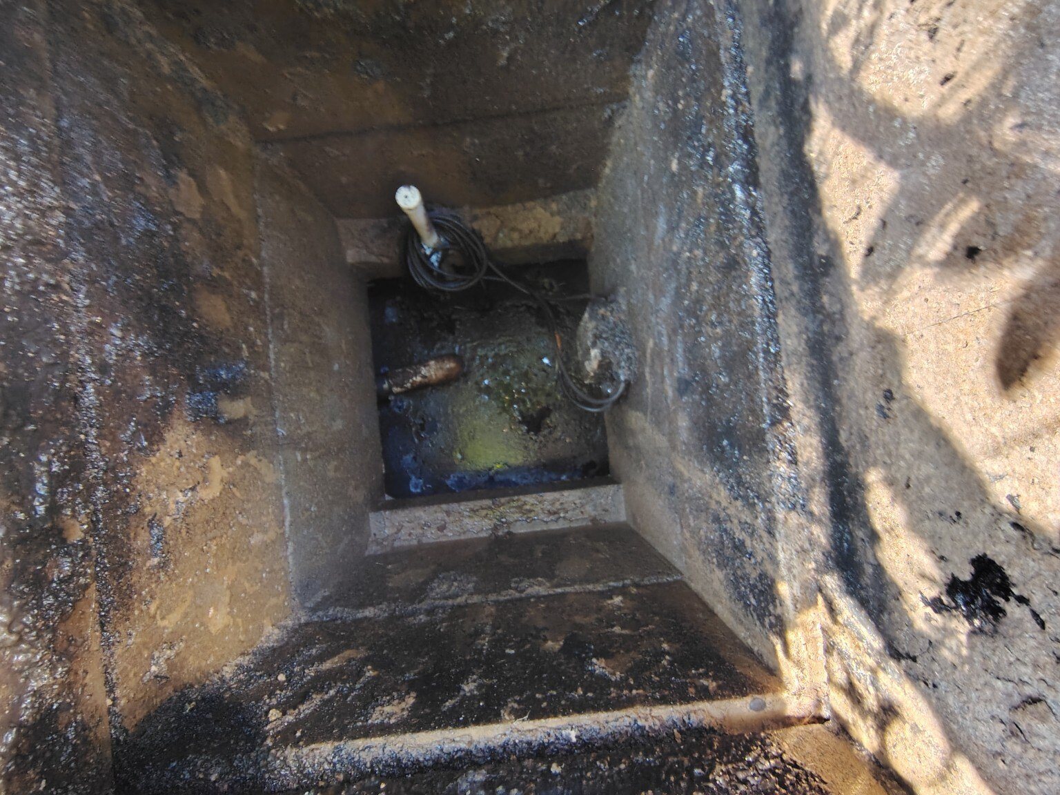 Open pump chamber during field inspection